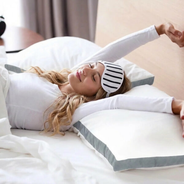 Hotel Quality Down Alternative Gusseted Cooling Pillows for Side, Back & Stomach Sleepers, White